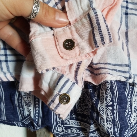 Plaid and paisley blouse - Picture 2 of 4